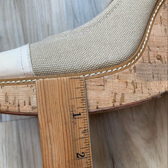 TORY BURCH Platform Cork Wedge Women's Shoes Size 9 Cap Toe Beige Tan - Picture 10 of 11